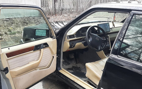 Mercedes-Benz E-Класс, 1993 год, 370 000 рублей, 14 фотография