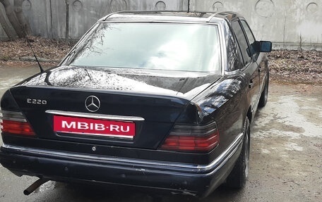 Mercedes-Benz E-Класс, 1993 год, 370 000 рублей, 10 фотография