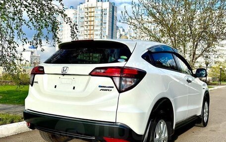 Honda Vezel, 2014 год, 1 250 000 рублей, 3 фотография