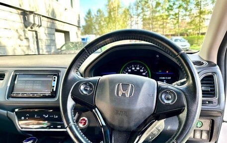 Honda Vezel, 2014 год, 1 250 000 рублей, 14 фотография