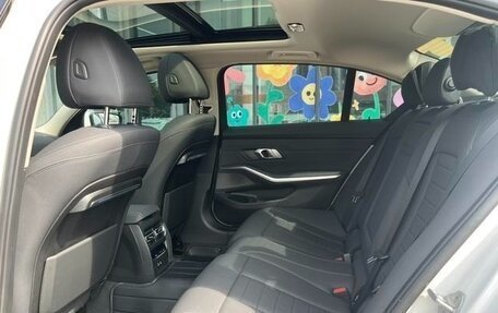 BMW 3 серия, 2021 год, 3 100 000 рублей, 13 фотография