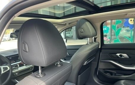 BMW 3 серия, 2021 год, 3 100 000 рублей, 14 фотография