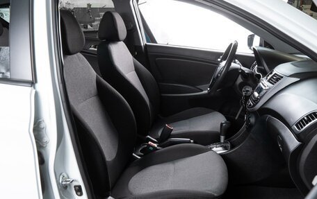 Hyundai Solaris II рестайлинг, 2013 год, 1 060 000 рублей, 8 фотография