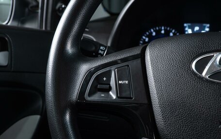 Hyundai Solaris II рестайлинг, 2013 год, 1 060 000 рублей, 17 фотография