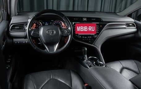 Toyota Camry, 2020 год, 3 250 000 рублей, 8 фотография