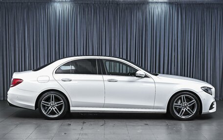 Mercedes-Benz E-Класс, 2018 год, 3 699 000 рублей, 5 фотография