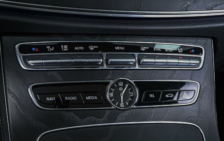 Mercedes-Benz E-Класс, 2018 год, 3 699 000 рублей, 20 фотография