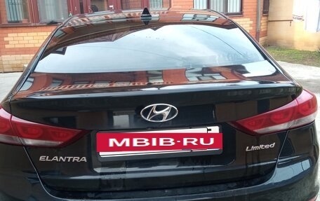 Hyundai Elantra VI рестайлинг, 2017 год, 1 170 000 рублей, 5 фотография