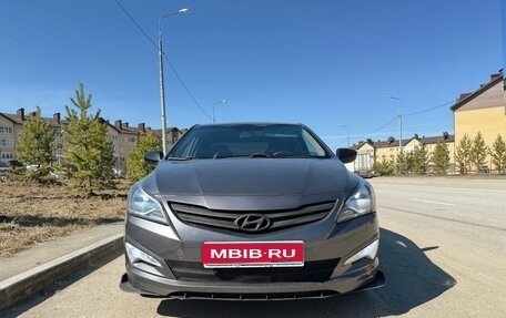 Hyundai Solaris II рестайлинг, 2015 год, 529 000 рублей, 1 фотография