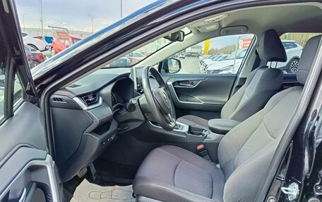 Toyota RAV4, 2021 год, 3 399 995 рублей, 9 фотография