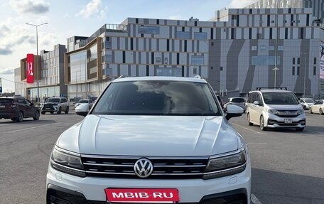 Volkswagen Tiguan II, 2019 год, 3 400 000 рублей, 4 фотография