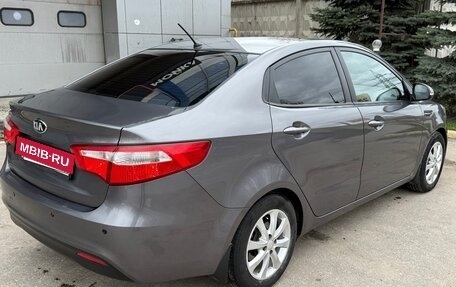 KIA Rio III рестайлинг, 2015 год, 950 000 рублей, 12 фотография