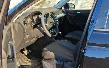 Volkswagen Tiguan II, 2020 год, 2 800 000 рублей, 6 фотография