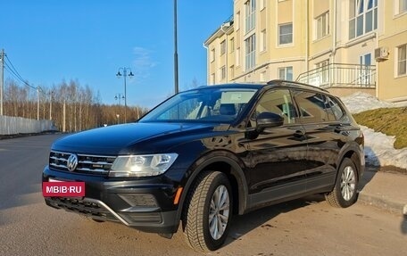 Volkswagen Tiguan II, 2020 год, 2 800 000 рублей, 3 фотография