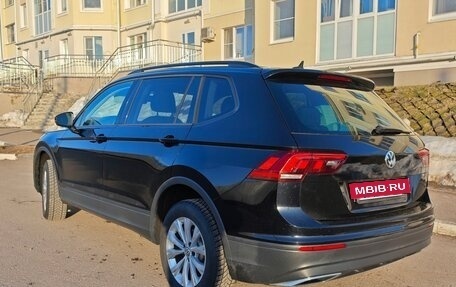 Volkswagen Tiguan II, 2020 год, 2 800 000 рублей, 4 фотография