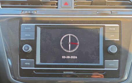 Volkswagen Tiguan II, 2020 год, 2 800 000 рублей, 22 фотография