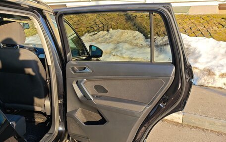 Volkswagen Tiguan II, 2020 год, 2 800 000 рублей, 13 фотография