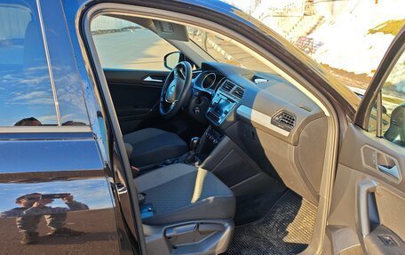 Volkswagen Tiguan II, 2020 год, 2 800 000 рублей, 15 фотография