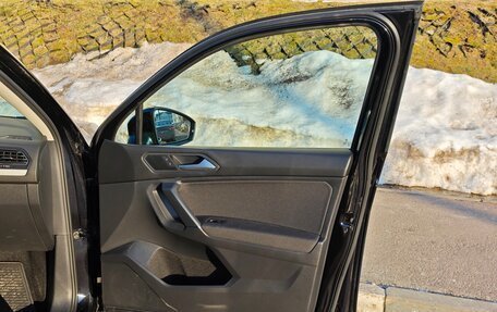 Volkswagen Tiguan II, 2020 год, 2 800 000 рублей, 16 фотография