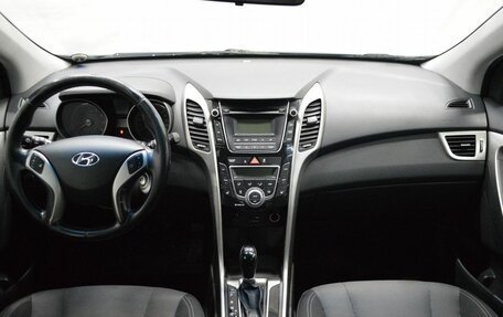 Hyundai i30 II рестайлинг, 2016 год, 1 240 000 рублей, 14 фотография