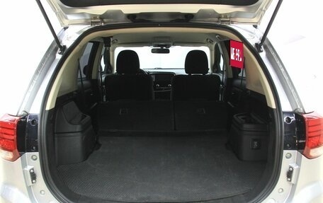 Mitsubishi Outlander III рестайлинг 3, 2020 год, 2 335 500 рублей, 29 фотография