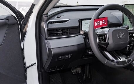 Toyota RAV4, 2026 год, 3 998 000 рублей, 13 фотография