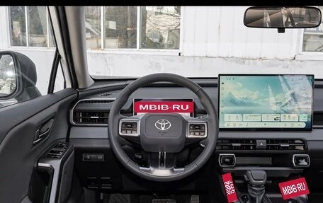 Toyota RAV4, 2026 год, 3 998 000 рублей, 11 фотография