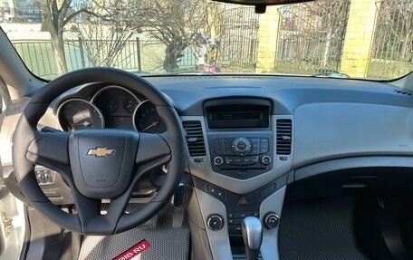 Chevrolet Cruze II, 2011 год, 585 000 рублей, 12 фотография