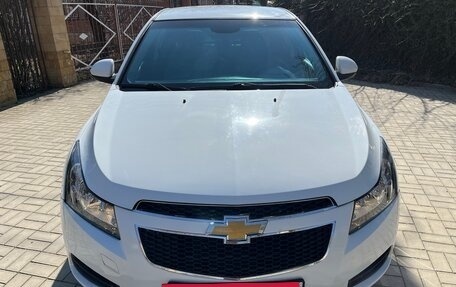 Chevrolet Cruze II, 2011 год, 585 000 рублей, 8 фотография