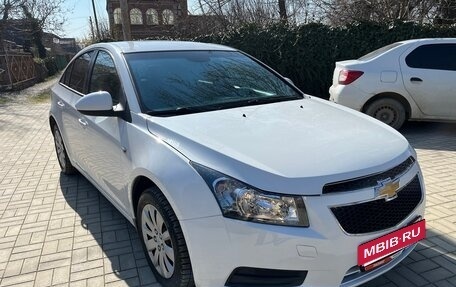Chevrolet Cruze II, 2011 год, 585 000 рублей, 7 фотография