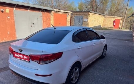 KIA Rio III рестайлинг, 2015 год, 1 100 000 рублей, 4 фотография