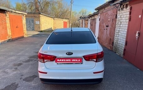 KIA Rio III рестайлинг, 2015 год, 1 100 000 рублей, 3 фотография