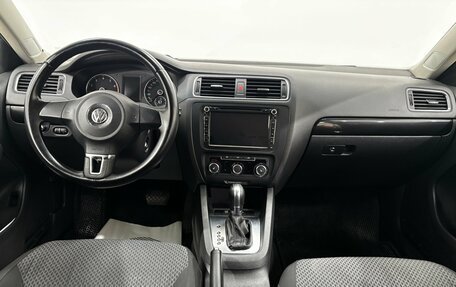 Volkswagen Jetta VI, 2013 год, 1 160 000 рублей, 10 фотография