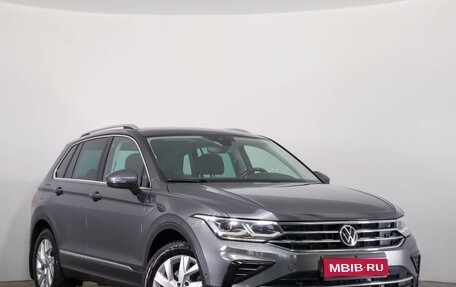 Volkswagen Tiguan II, 2021 год, 3 649 000 рублей, 1 фотография