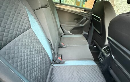 Volkswagen Tiguan II, 2019 год, 2 459 000 рублей, 4 фотография