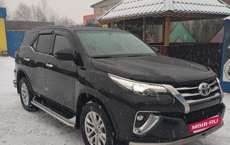 Toyota Fortuner II, 2018 год, 4 000 000 рублей, 10 фотография