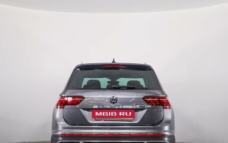 Volkswagen Tiguan II, 2021 год, 3 649 000 рублей, 6 фотография