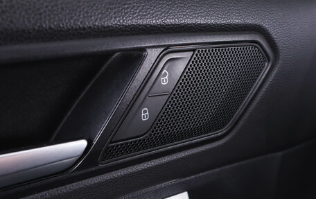 Volkswagen Tiguan II, 2021 год, 3 649 000 рублей, 28 фотография