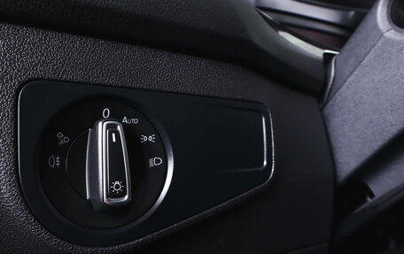 Volkswagen Tiguan II, 2021 год, 3 649 000 рублей, 27 фотография