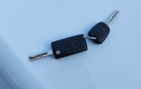 Peugeot 308 II, 2010 год, 499 000 рублей, 10 фотография