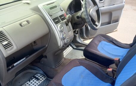 Honda Mobilio Spike I рестайлинг, 2003 год, 315 000 рублей, 7 фотография
