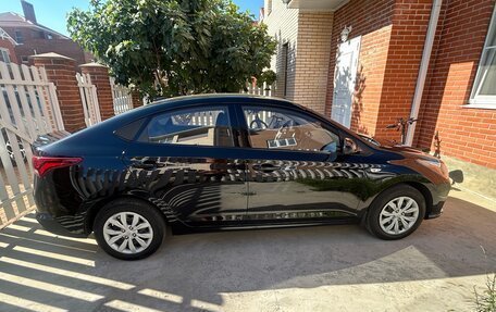 Hyundai Solaris II рестайлинг, 2020 год, 1 300 000 рублей, 5 фотография