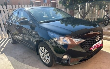 Hyundai Solaris II рестайлинг, 2020 год, 1 300 000 рублей, 4 фотография