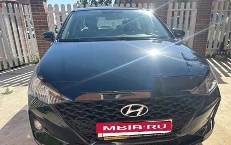 Hyundai Solaris II рестайлинг, 2020 год, 1 300 000 рублей, 6 фотография