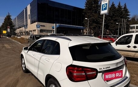Mercedes-Benz GLA, 2019 год, 2 700 000 рублей, 8 фотография
