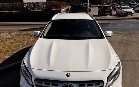 Mercedes-Benz GLA, 2019 год, 2 700 000 рублей, 2 фотография