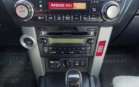 Toyota Land Cruiser Prado 150 рестайлинг 2, 2012 год, 2 200 000 рублей, 5 фотография