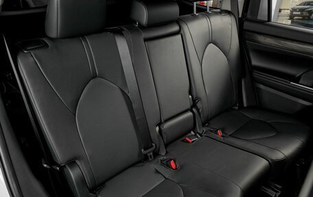 Toyota Highlander, 2026 год, 5 750 000 рублей, 23 фотография