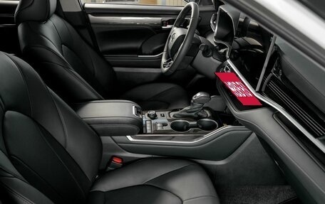 Toyota Highlander, 2026 год, 5 750 000 рублей, 22 фотография