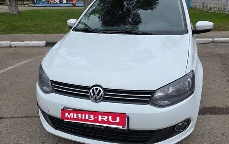 Volkswagen Polo VI (EU Market), 2014 год, 820 000 рублей, 2 фотография